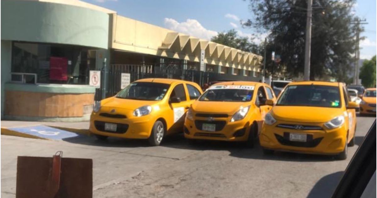 Taxistas de Torreón exigen más medidas en contra de choferes de DiDi y Uber