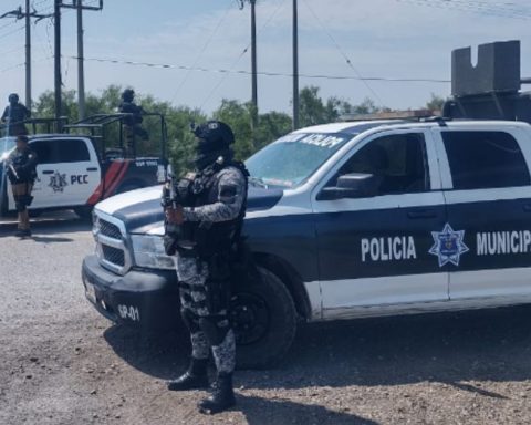 Profesor acusado de abuso a menor, sale de prisión con medida cautelar de brazalete electrónico 