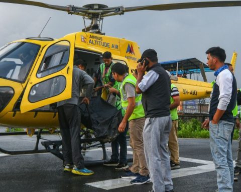Avanzan gestiones de repatriación de mexicanos fallecidos en accidente de helicóptero en Nepal