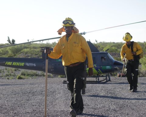 El incendio que se registra desde el sábado por la noche en la sierra de Parras, ya fue controlado en un 85 %