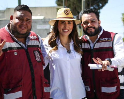 Cecilia Guadiana recorrió colonias de Saltillo junto a Antonio Castro y Alberto Hurtado.