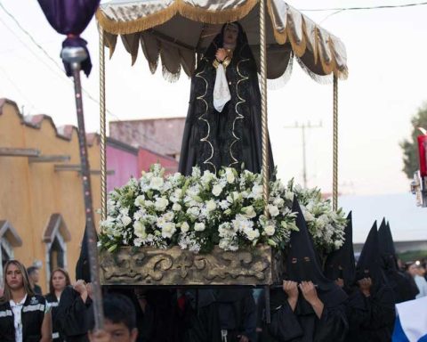 Ésta es la novena edición de la Procesión del Silencio en Viesca.