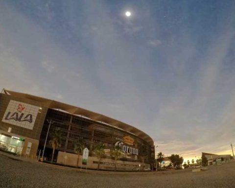 El TSM recibió a miles de aficionados por el eclipse.