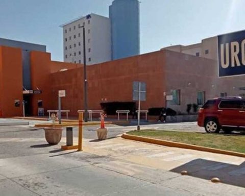 El bebé fue llevado de emergencia al Hospital Ángeles.