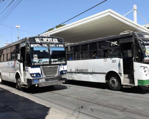 Las rutas de transporte siguieron con sus horarios habituales.