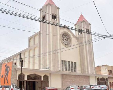 Al retirar el cableado se mejorará la imagen del centro histórico de Torreón.