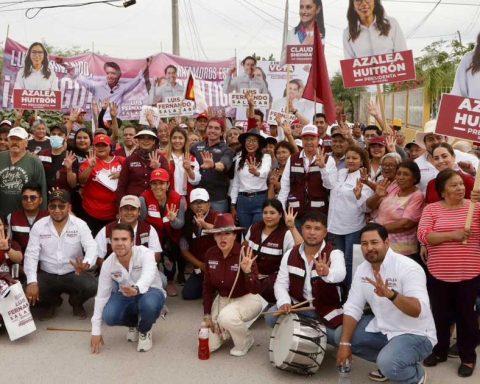 Luis Fernando Salazar participó en un mega volanteo junto a Shamir Fernández, candidato a la alcaldía