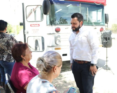 Cumple Alberto Hurtado con el tema de salud en Saltillo