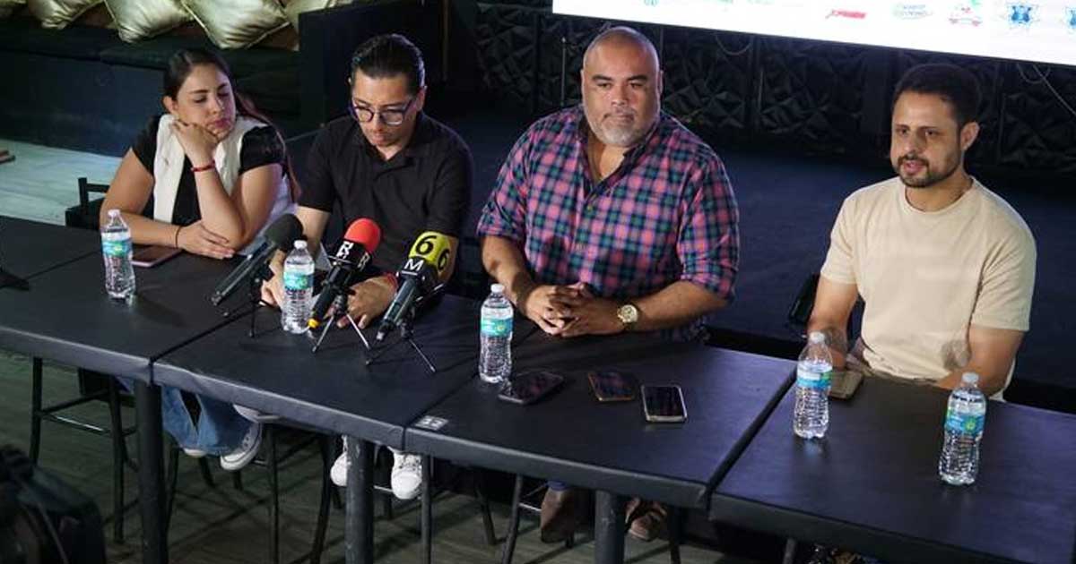 Conferencia sobre la Fiesta del Siglo.