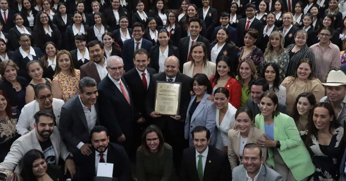 Reconocimiento por el 130 aniversario de la Escuela Normal de Coahuila