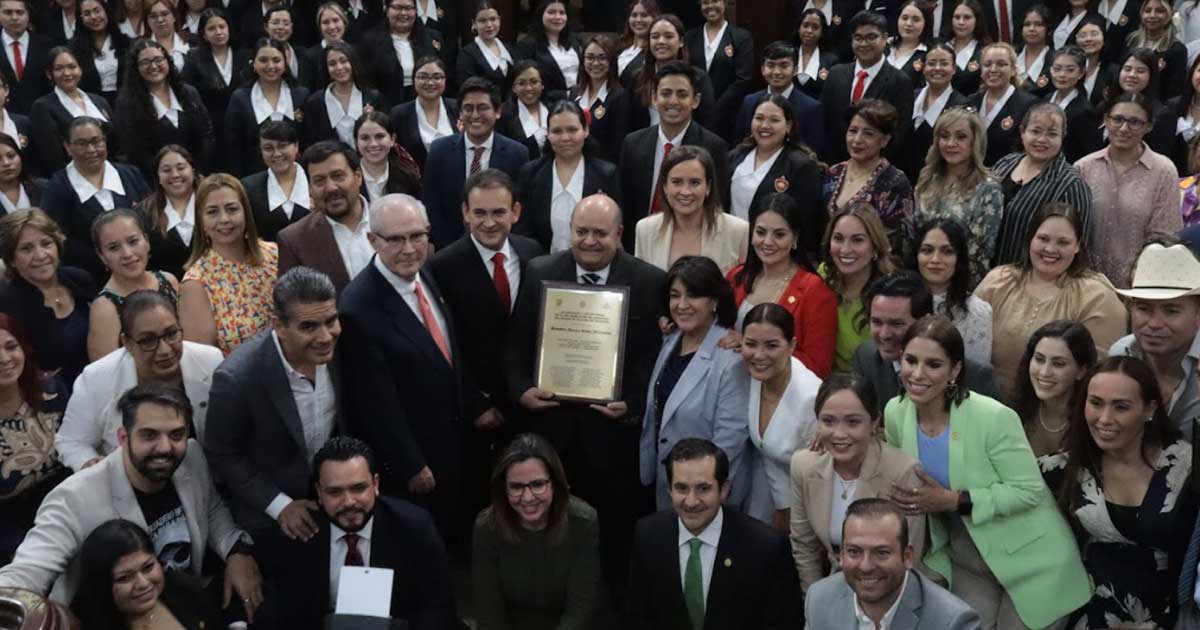 Reconocimiento por el 130 aniversario de la Escuela Normal de Coahuila