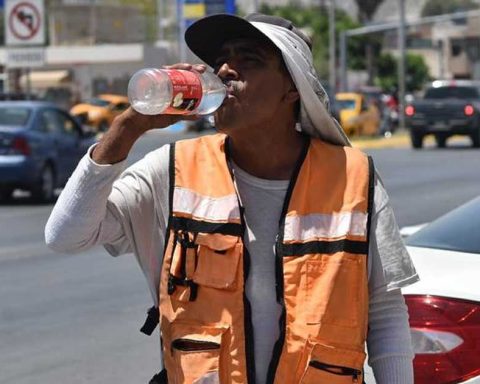 Las altas temperaturas son por la segunda ola de calor.