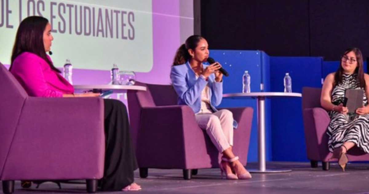 Alejandra Salazar, candidata de Morena a la alcaldía de Saltillo.