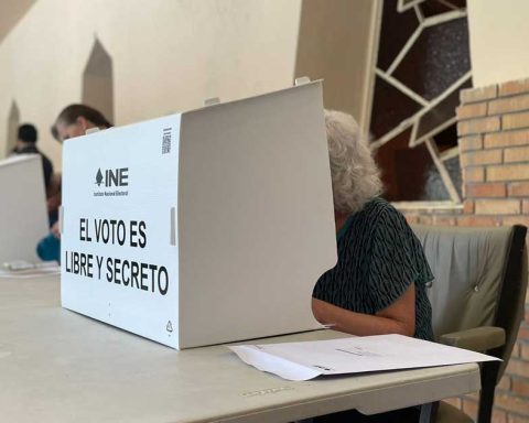 Voto anticipado en asilo Torreón