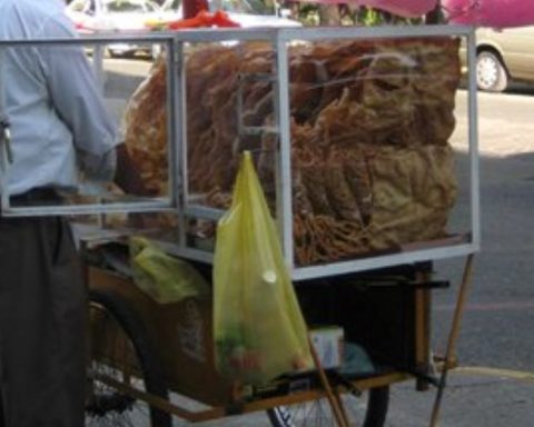 Investigan a hombre por vender frituras con marihuana a menores en Saltillo