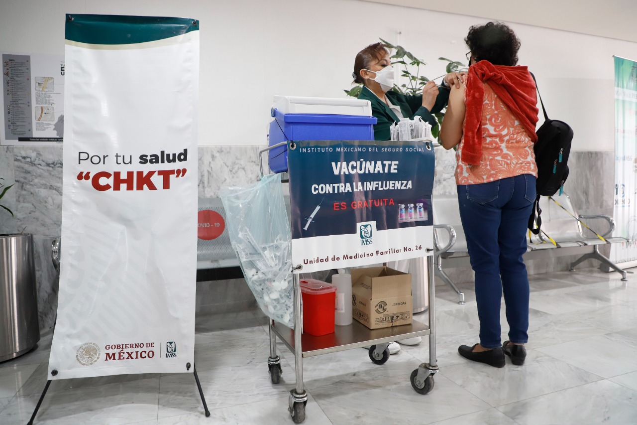 Vacunan contra la influenza