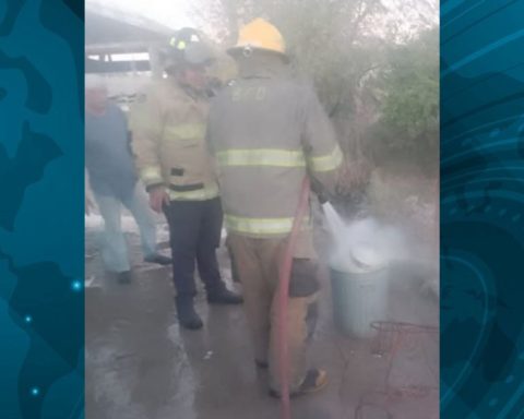 Bomberos ayudaron a sofocar el incendio que causó la explosión de un calentador