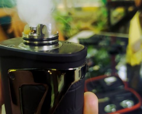 jóvenes uso vapeadores