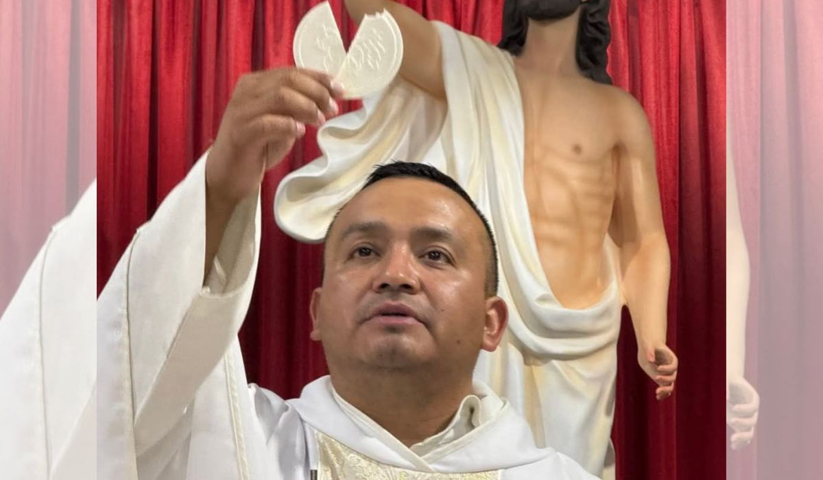 Muere madre de sacerdote en choque en carretera a San Antonio; él permanece grave