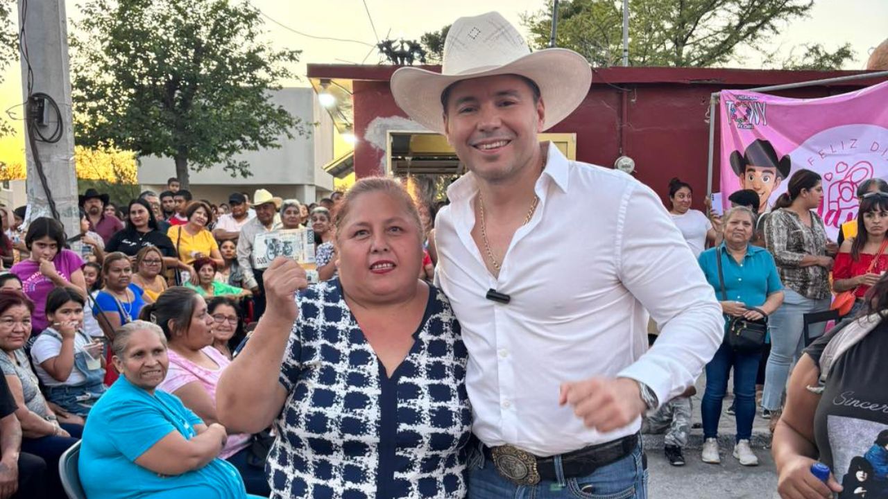 Tony Flores Día de las Madres