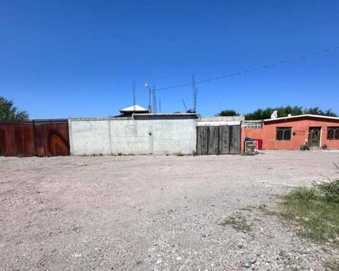 Fachada del domicilio cateado en Nueva Rosita, Coahuila.