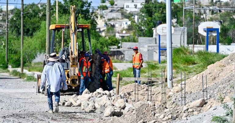 Trabajadores en construcción.