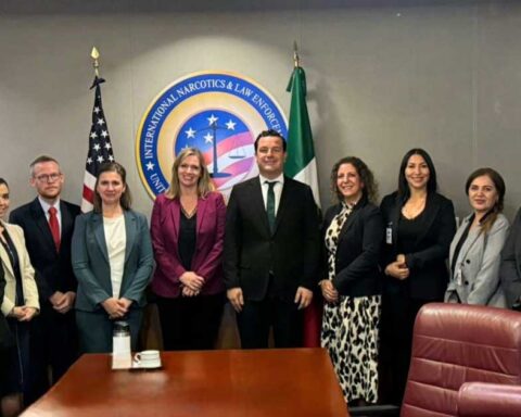 Federico Fernández, fiscal de Coahuila, reunido con funcionarios estadounidenses.