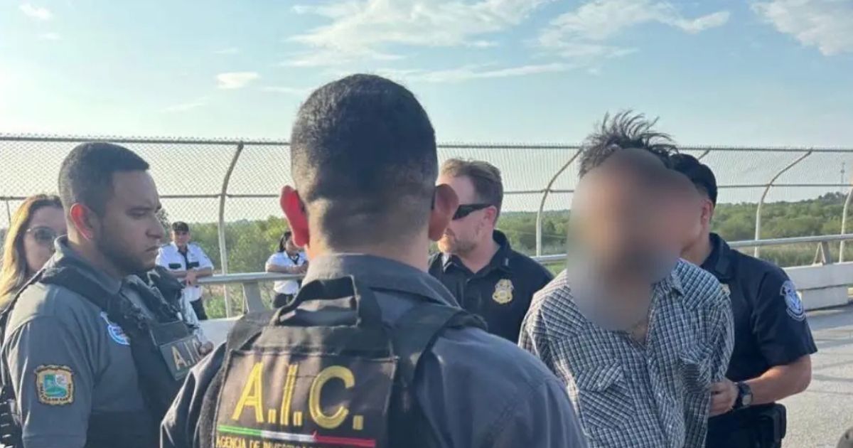 estadounidense deportado Acuña